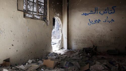 Le macerie del campo di Yarmouk 10