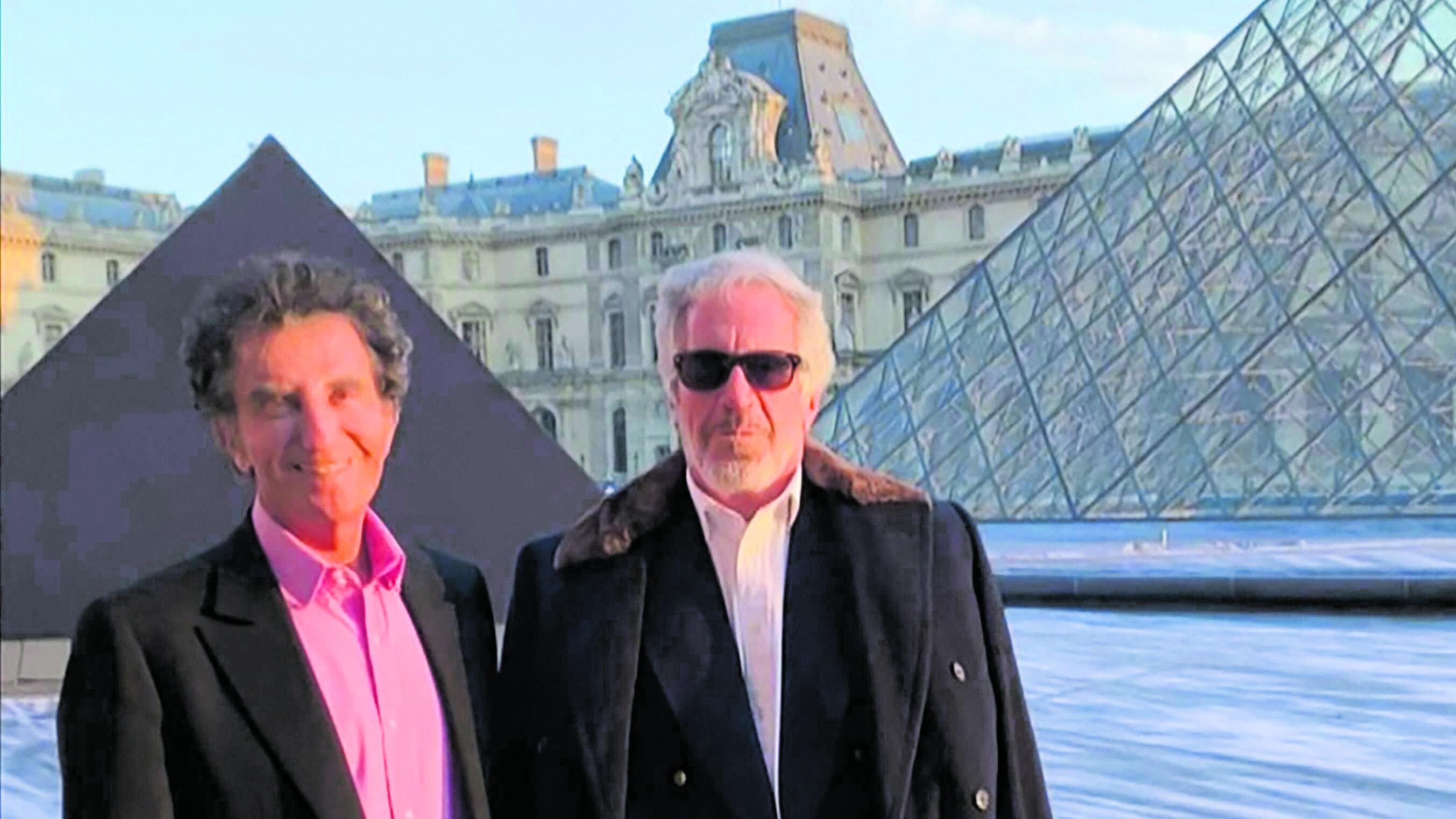 "Epstein files", Lang imbarazza Macron. E il caso Mandelson mette all'angolo Starmer