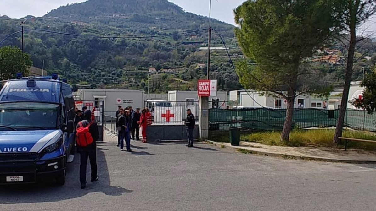 Blitz dei Nas nel centro di accoglienza di Ventimiglia, trovate irregolarità