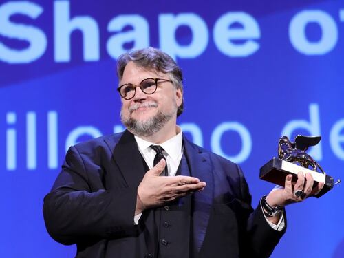 Venezia74, Guillermo del Toro si aggiudica il Leone d'Oro