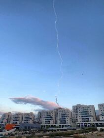 Le immagini dell'attacco Houthi a Israele con un missile ipersonico 2