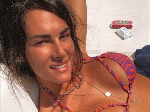 Francesca Sofia Novello risponde ai fan: "Con Valentino siamo sempre insieme"