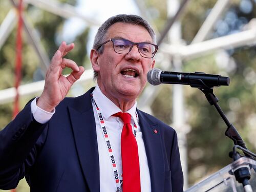 Landini toglie l'auto di servizio alla Camusso. E la Cgil scarica la sua ex leader in Campania