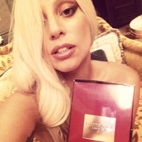 Lady Gaga, relax e nudità 7