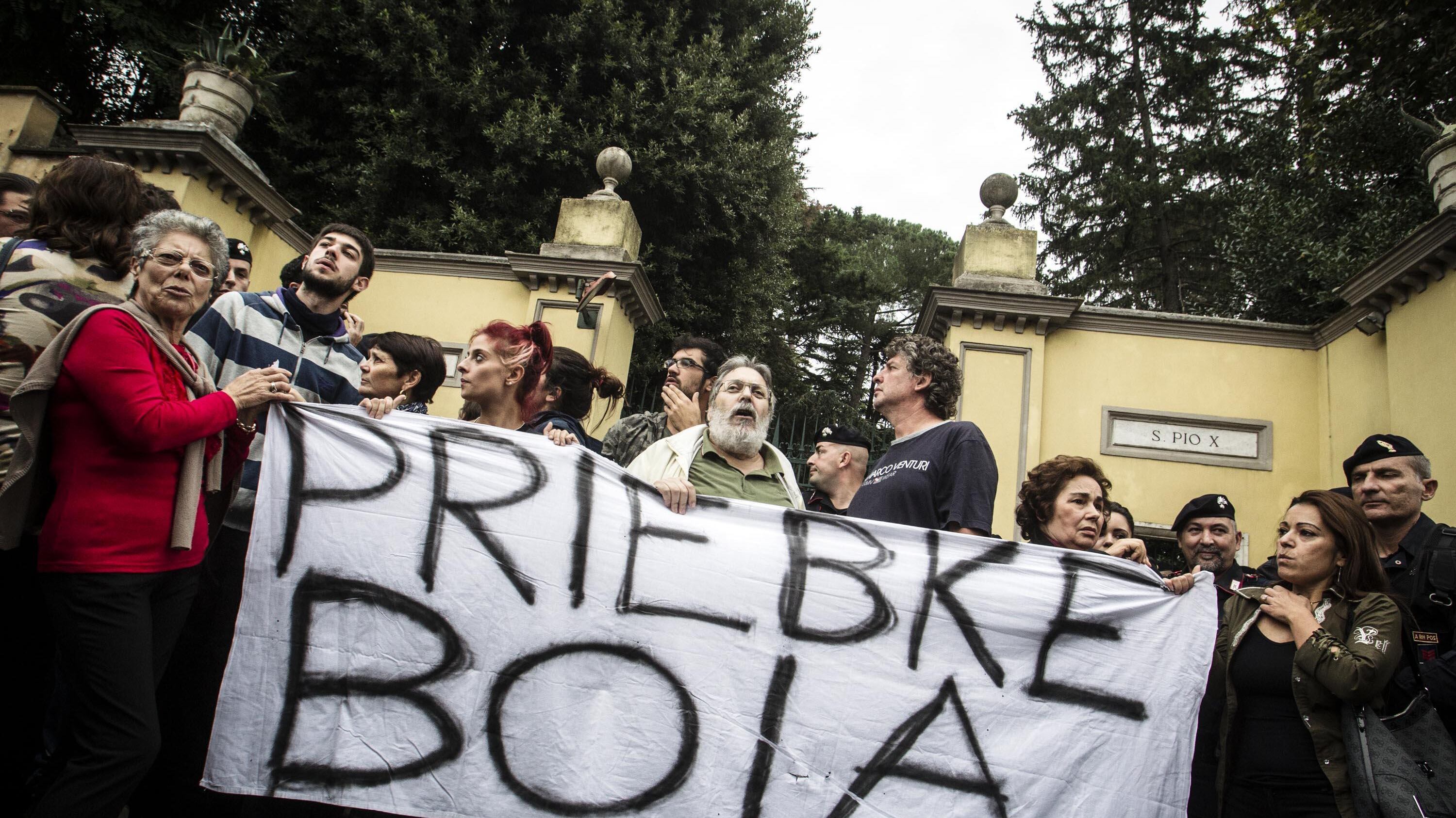 Vita da recluso, in fuga da morto: la salma dell'ex Ss verso Berlino