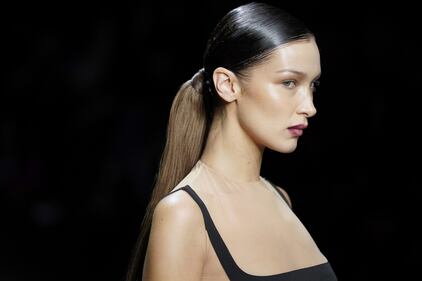 Bella Hadid sexy a Parigi 7