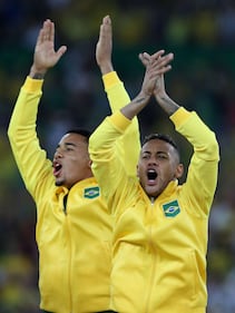 Rio, la gioia verdeoro per l'oro nel calcio 12