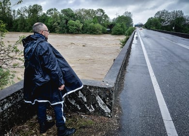 Il maltempo si accanisce sul Nord Italia: fiumi in piena, frane e smottamenti 2
