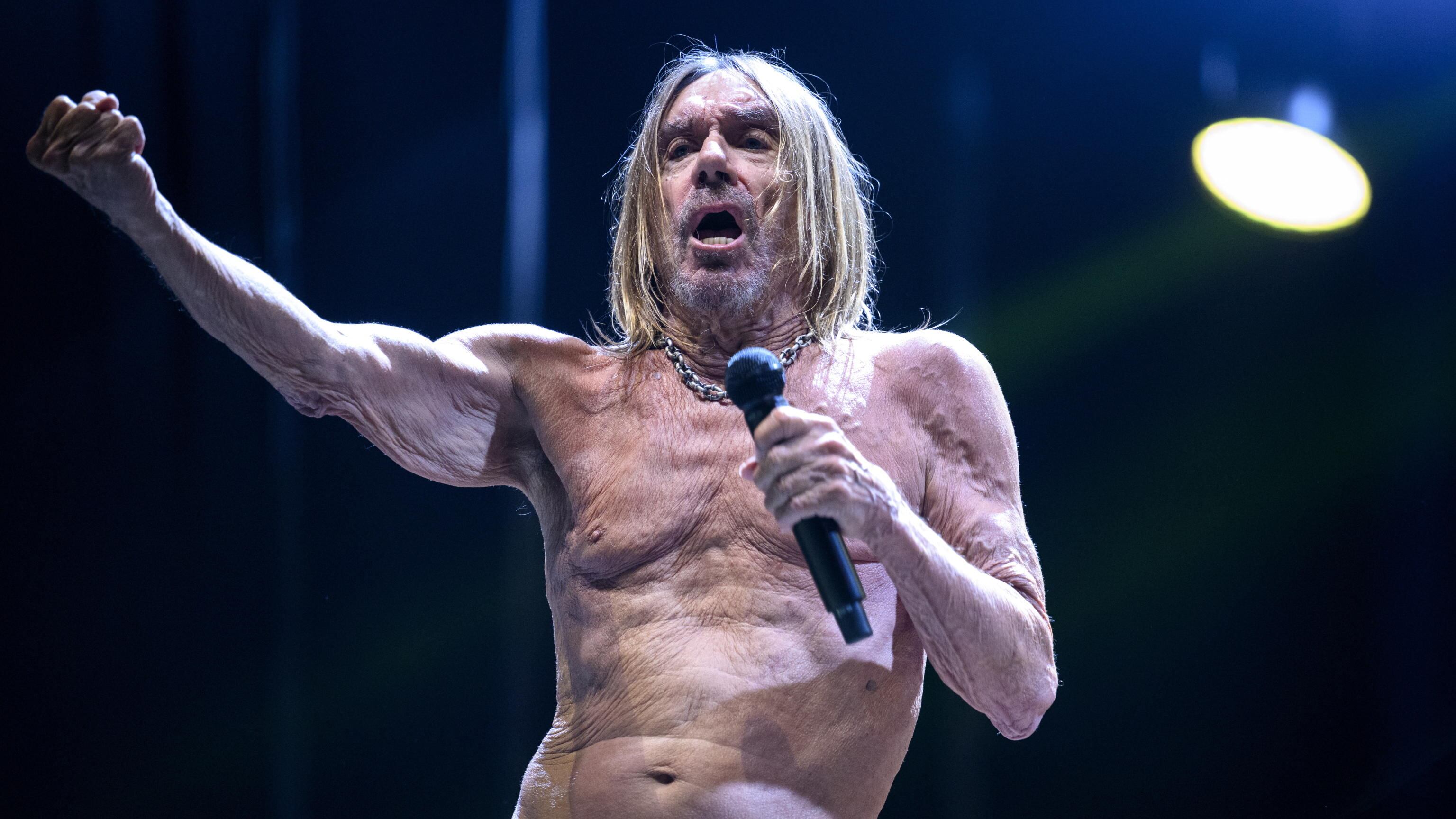 Iggy Pop torna per spiegare come restare punk a 75 anni