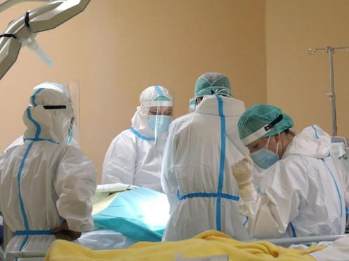 Covid, il giudice: "Norme ingiuste, dieci euro ai cittadini"