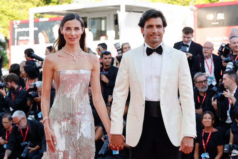 Carlos Sainz a Venezia, chi è la fidanzata Rebecca Donaldson