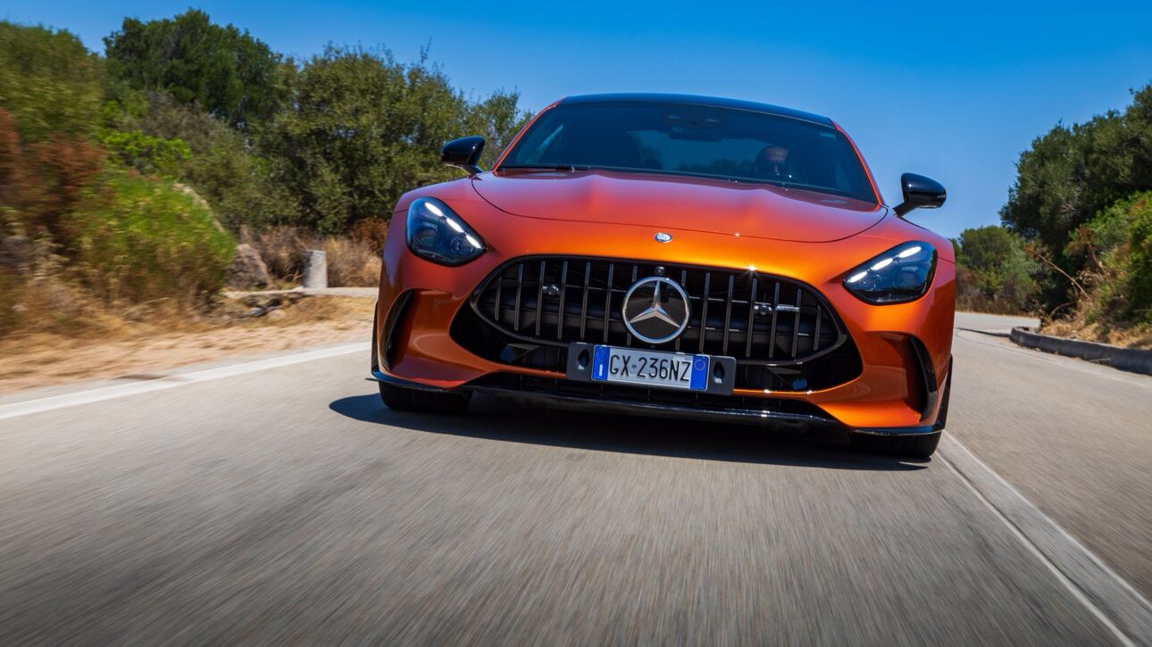 Mercedes-AMG GT Experience: la sportiva tedesca che conquista la Sardegna