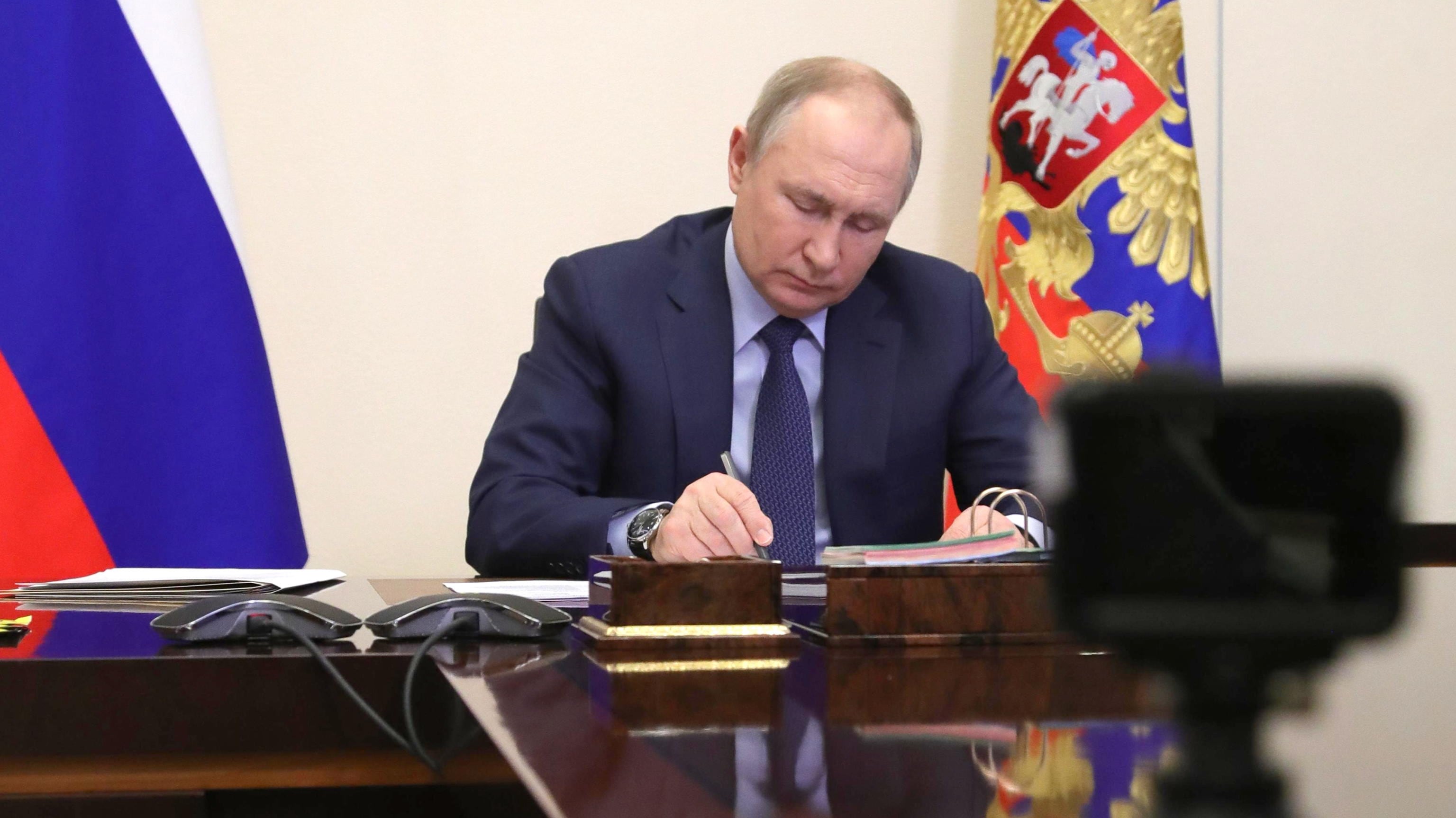 L'ex consigliere di Putin rivela: "Ecco cosa fare per fermarlo davvero..."