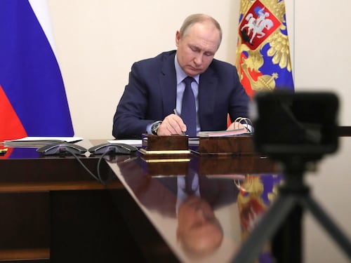 L'ex consigliere di Putin rivela: "Ecco cosa fare per fermarlo davvero..."