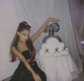 Ariana Grande, le foto su Instagram 8
