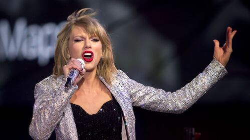 Taylor Swift con un tweet sbaraglia Apple 18