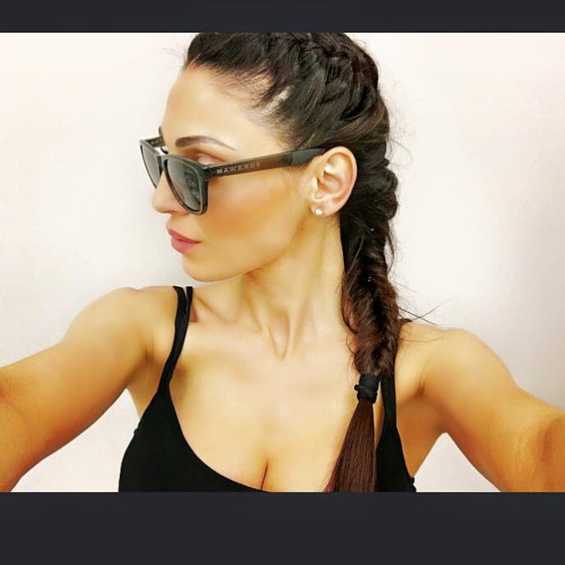 Anna Tatangelo, sexy sui social: foto 5