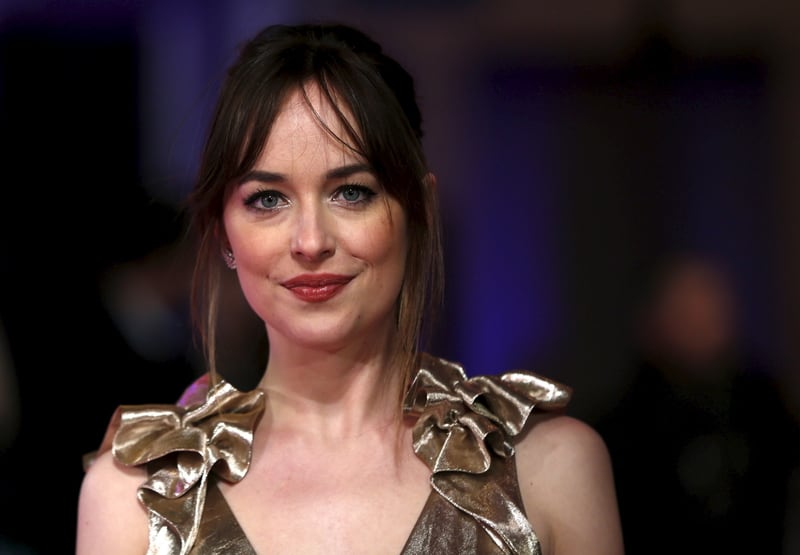 Dakota Johnson, sexy protagonista di 50 Sfumature 2