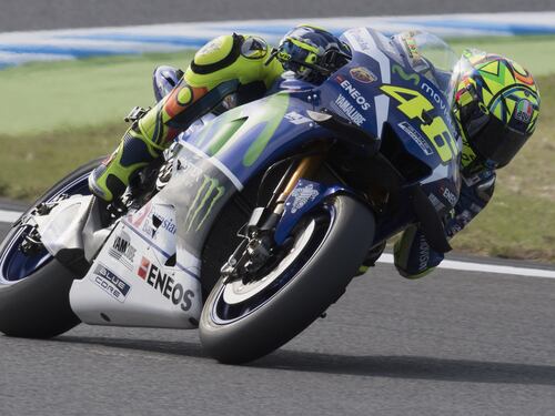 MotoGp, Valentino Rossi conquista la pole in Giappone