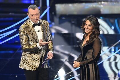 Sanremo 2024: ecco il look della terza serata del Festival dI conduttore, co-conduttrice e ospiti 6