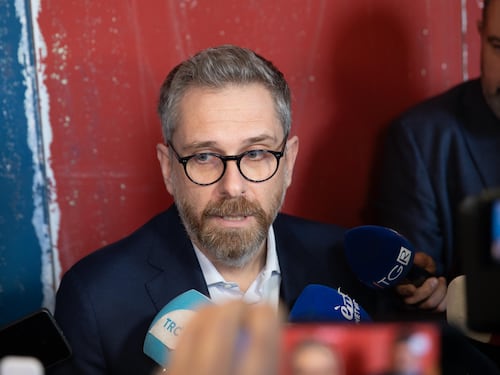 Ora Lepore denuncia gli hater. La Lega: basta accuse agli agenti