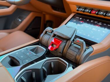 Lamborghini Urus SE: guarda la gallery del nuovo super-SUV da 800 CV 15