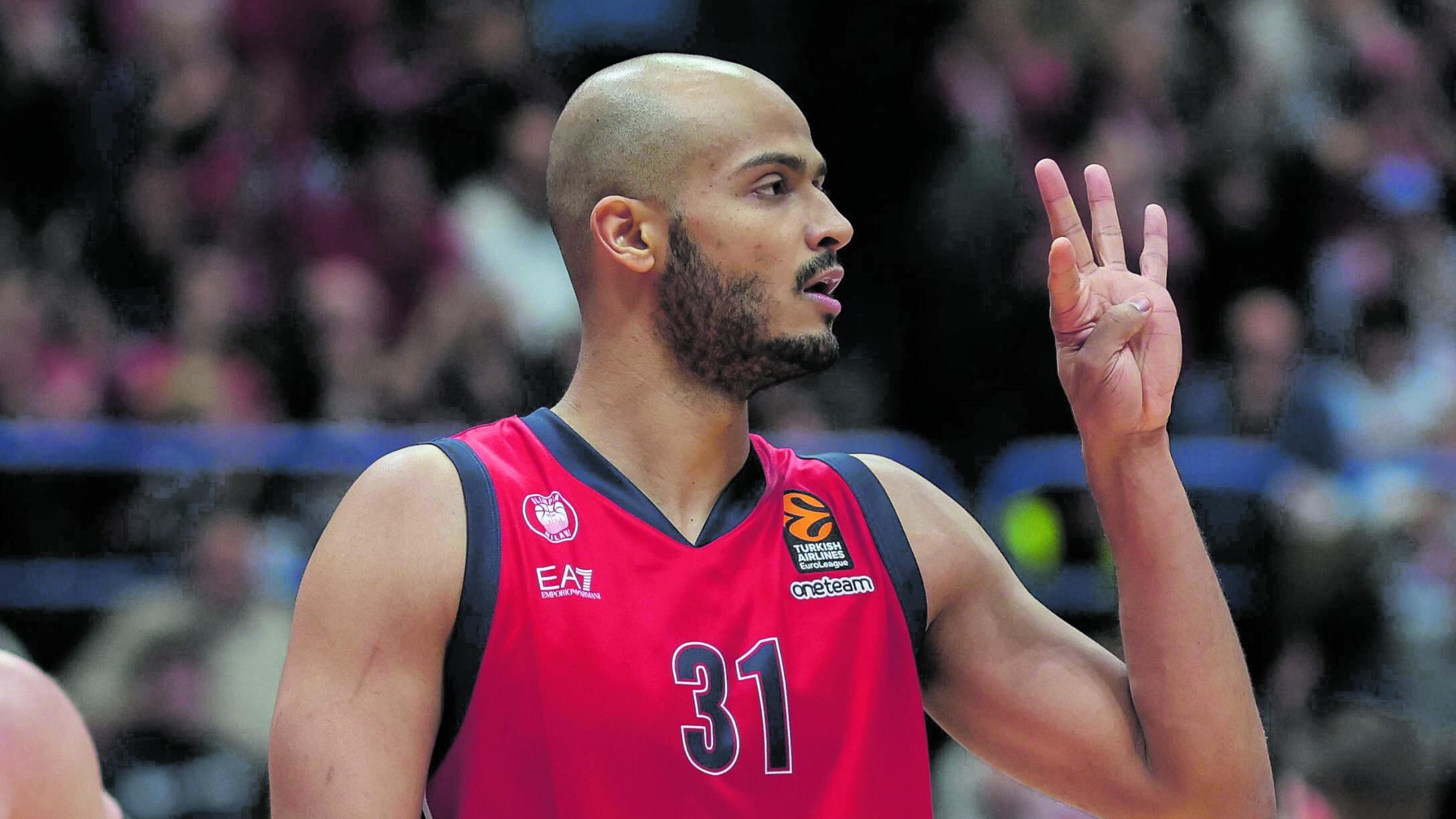Basket, Shields trascina Milano che vola in semifinale