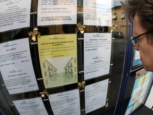 Il mercato immobiliare in caduta libera: -3,2%