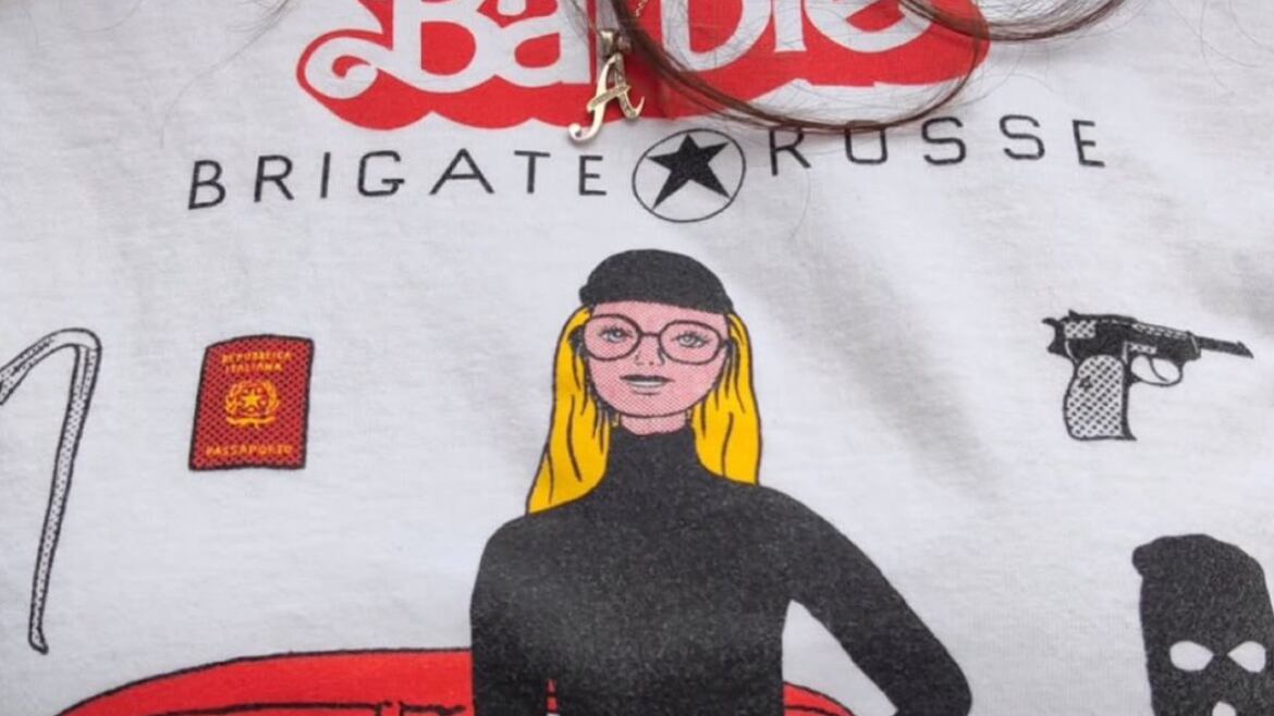 Barbie brigatista e il corpo di Moro: i post choc della studentessa scatenano la bufera
