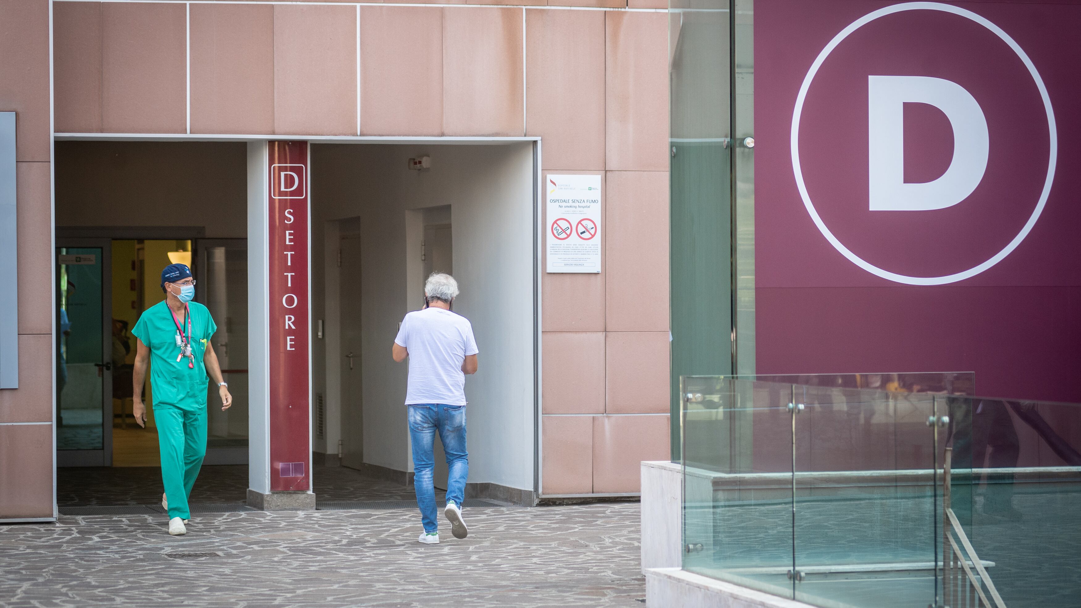Berlusconi torna in ospedale, nella notte il ricovero al San Raffaele