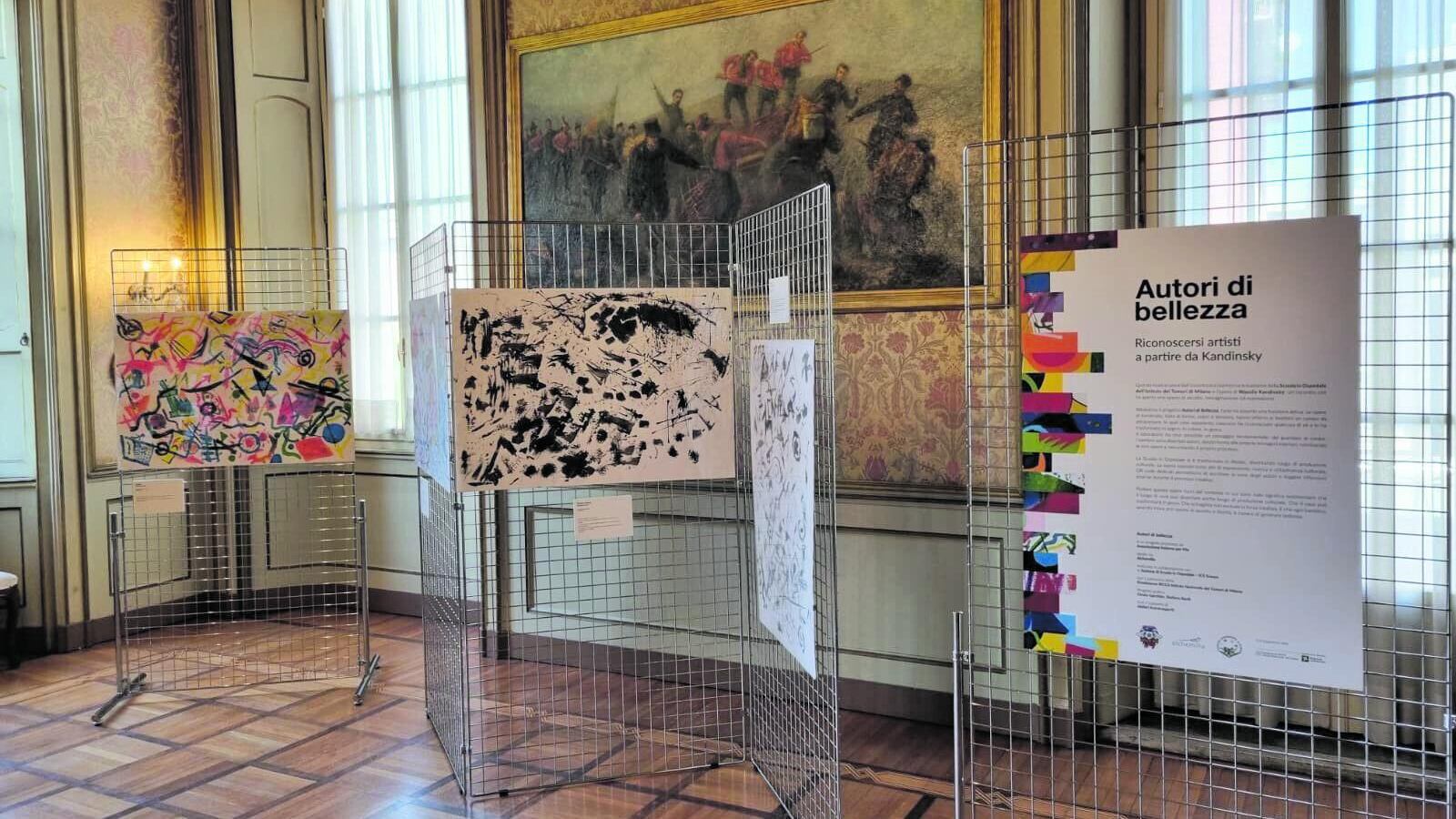 Rielaborazioni di Kandinsky i quadri dell'Istituto tumori