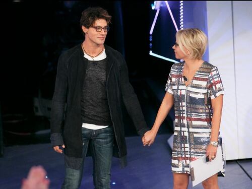 Gabriel Garko a C'è posta per te: "Gli zigomi sono dotati di vita propria"