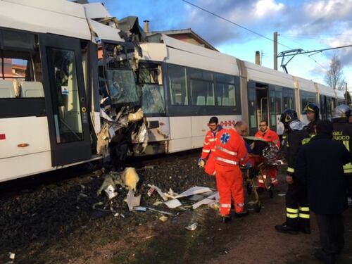 Semaforo spento da un mese. Strage sfiorata fra due treni