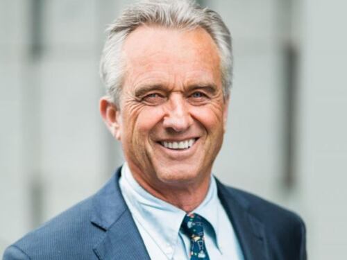 Robert Kennedy, il guru no vax approda a Milano