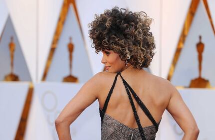 Halle Berry, sexy e talentuosa 20