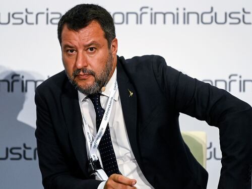 La guerra civile di parole che dimentica i fatti
