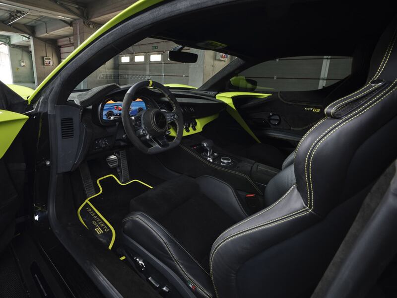 Frangivento GT65 by Loris Capirossi: guarda le foto della supercar 7