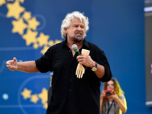 L'unica svolta grillina: dallo zaino al borsone