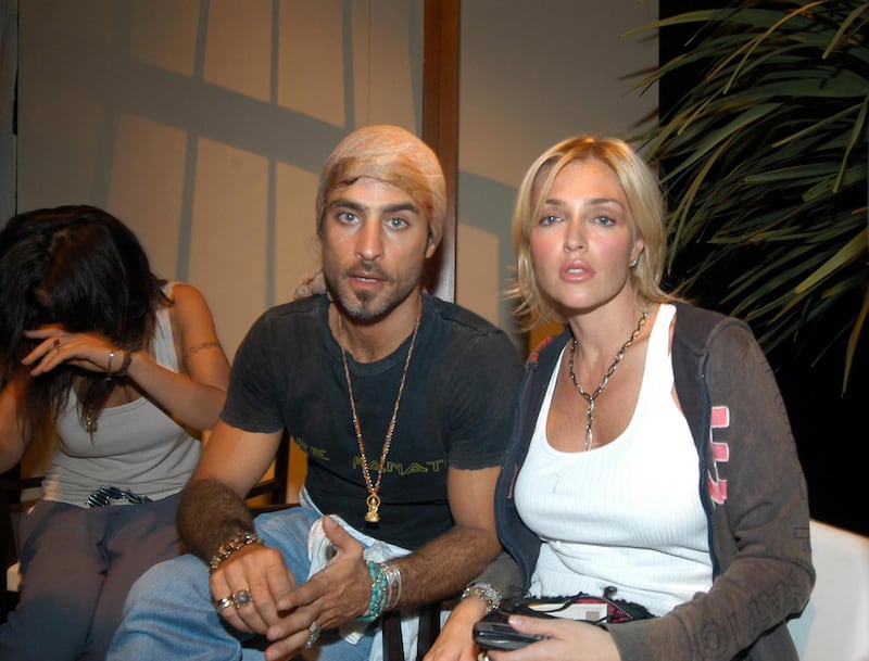 Paola Barale e Raz Degan, le foto della coppia 26