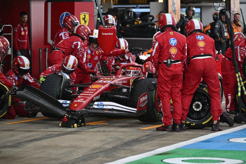F1 Inghilterra gara Leclerc box