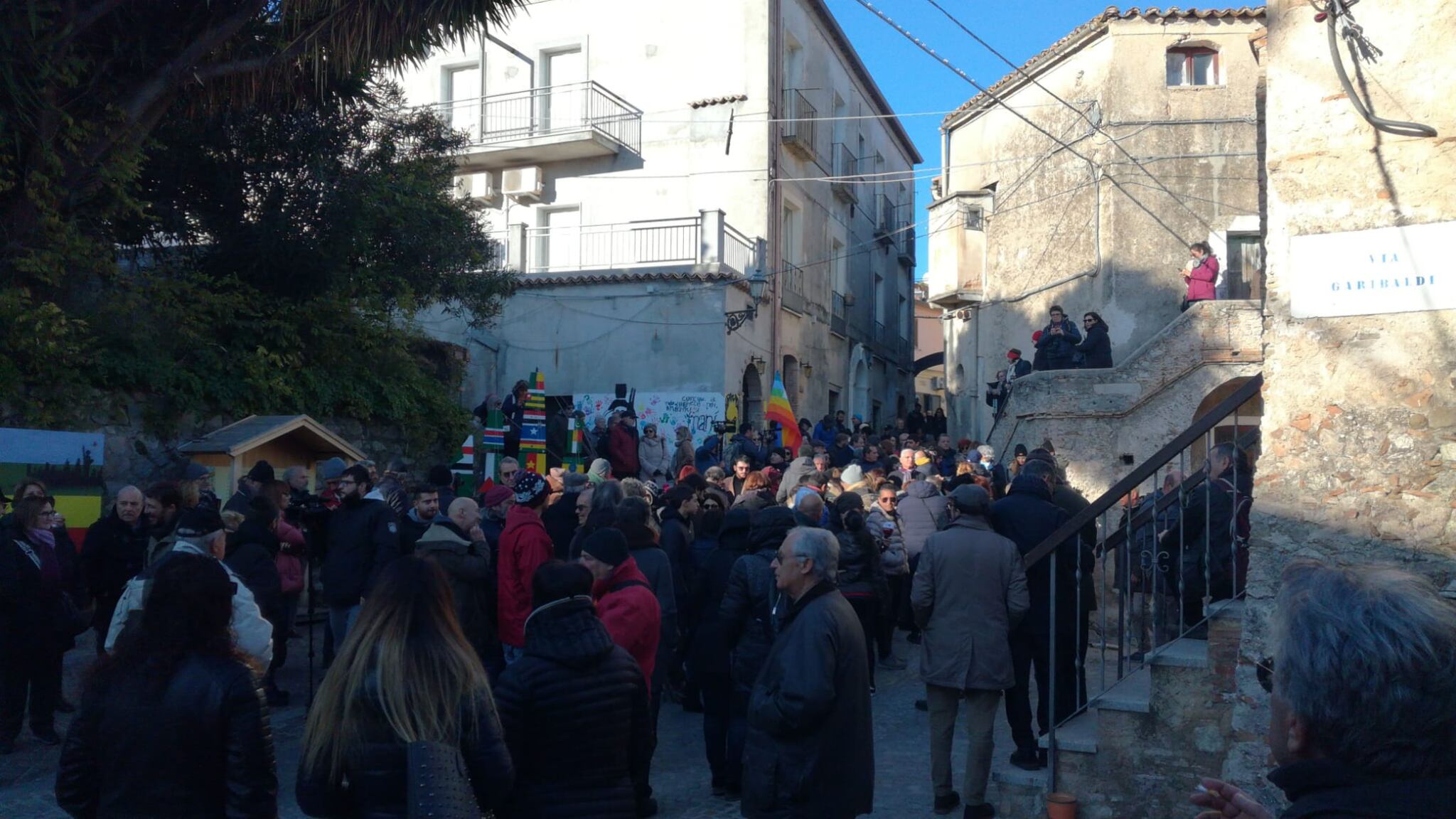 Riace, Lucano con le Sardine: “Il loro pensiero corrisponde al mio”
