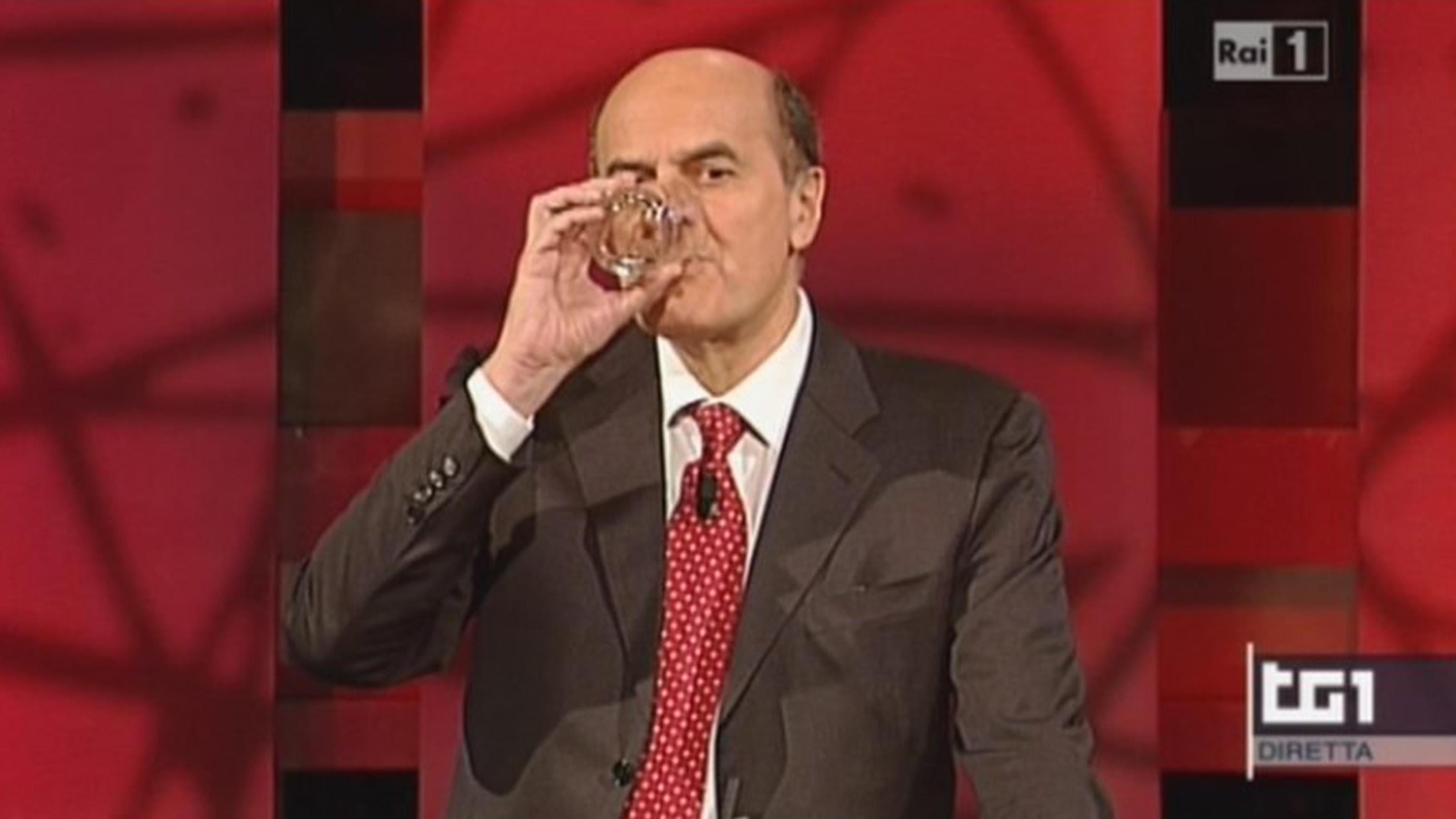 Bersani sotto assedio si rifugia nei proverbi