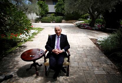 Peres nella storia 16