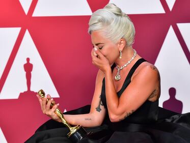  Oscar 2019, l'eleganza di Lady Gaga 8
