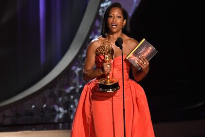 Emmy 2016, le più sexy sul red carpet 35