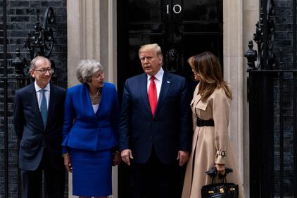 Il Presidente Trump incontra la Premier May  4