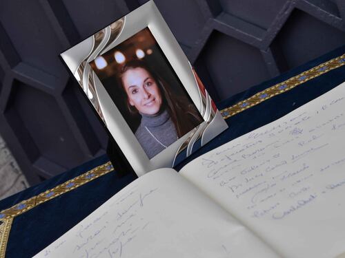 L'addio del padre a Valeria "La benedica anche un imam"