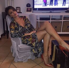 Cristina Buccino hot sulla neve 8