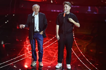 Sanremo 2024: ecco il look della quarta serata del Festival di Alfa 5