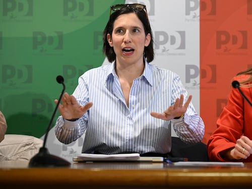 Cara Schlein, il triangolo no